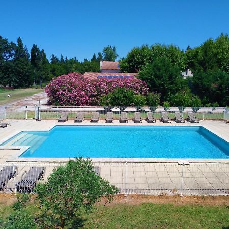 Les Gites Du Mas Canillac Châteaurenard Exteriör bild