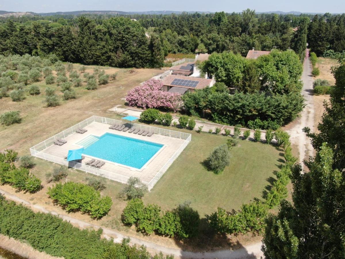 Les Gites Du Mas Canillac Châteaurenard Exteriör bild